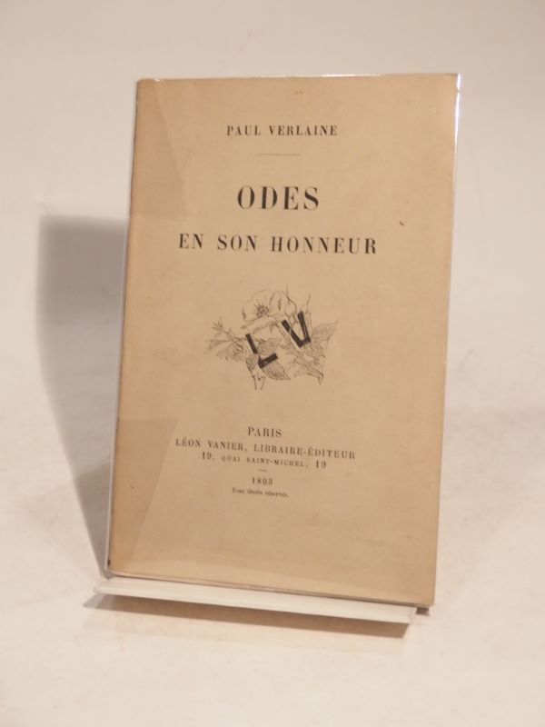 Couverture du livre Estimation du livre « odes en son honneur. »