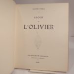 Couverture du livre Estimation du livre « eloge de l’olivier. Avec une Préface en musique d’Ennemond Trillat, d’un frontispice de Raphael Drouart, des photographies de Blanc et Demilly, le texte imprimé par Audin et Cie de Lyon. »