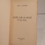 Couverture du livre Estimation du livre « notes sur la magie et le vol. »