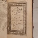 Couverture du livre Estimation du livre « la Pratique du trait à preuves, de Mr Desargues, Lyonnois, pour la coupe des pierres en l’architecture. Par A. Bosse, graveur en taille douche, en l’Isle du Palais, à la Roze rouge, devant la Megisserie. »