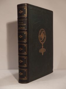 Estimation Voyages-Atlas - Couverture du livre Estimation du livre « atlas universel historique et géographique composé de cent une cartes donnant les différentes divisions et modifications territoriales des diverses nations aux principales époques de leur histoire. Avec une notice sur tous les faits importants, et l’indication des lieux où ils se sont passés […]. Galerie V. Adam / Atlas A. Houzé. »