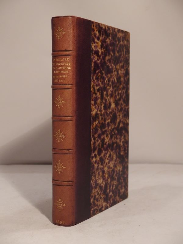 Couverture du livre Estimation du livre « documents historiques inédits sur le Dauphiné : Inventaire des Archives des Dauphins à Saint-André de Grenoble en 1277. Publié d’après l’original, avec table alphabétique et pièces inédites, par C.-U.-J. Chevalier. / Inventaire des Archives des Dauphins à Saint-André de Grenoble en 1346. Publié d’après les registres originaux avec table chronologique et alphabétique, par l’Abbé C.-U.-J. Chevalier. »