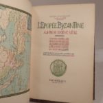 Couverture du livre Estimation du livre « l’Epopée byzantine à la fin du Dixième siècle. Guerres contre les Russes, les Arabes, les Allemands, les Bulgares. Luttes civiles contre les deux Bardas. JeanTosimiscès – Les jeunes années de Basile II le Tueur de Bulgares (969-989). »
