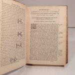Couverture du livre Estimation du livre « recueil des Antiquitez et Privileges de la Ville de Bourges, et de plusieurs autres Villes capitales du Royaume. »