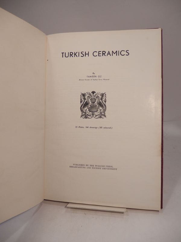 Couverture du livre Estimation du livre « turkish Ceramics »