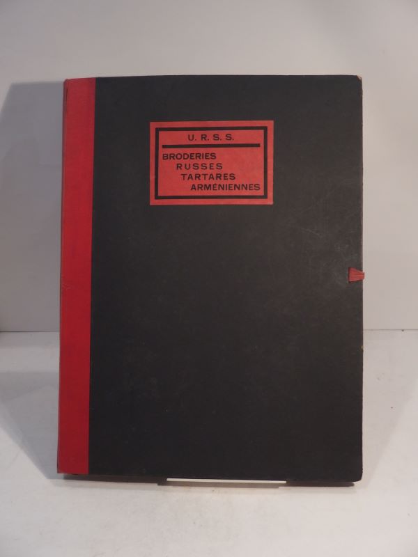 Couverture du livre Estimation du livre « u.R.S.S. – Broderies russes, tartares, arméniennes. Broderies populaires. »