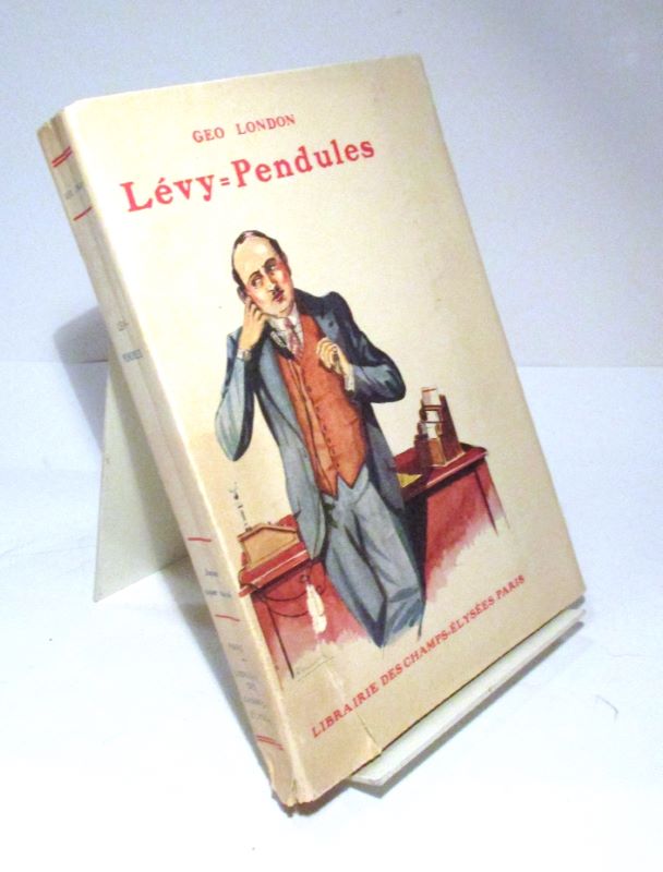 Couverture du livre Estimation du livre « lévy-Pendules »