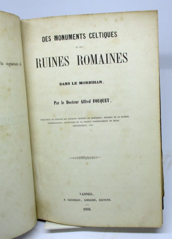 Couverture du livre Estimation du livre « des Monuments celtiques et des ruines romaine dans le Morbihan »