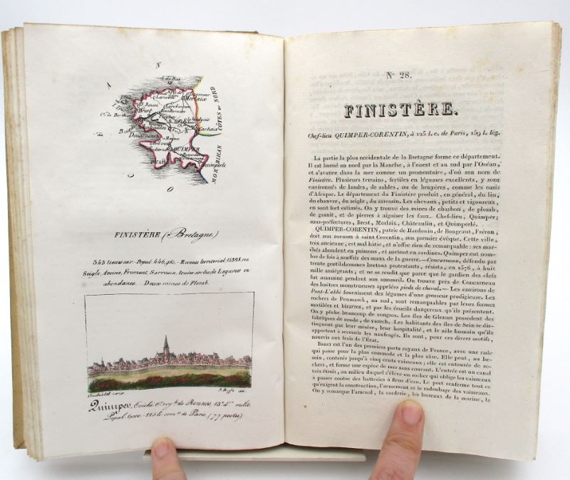 Couverture du livre Estimation du livre « panorama Géographique Français, ou les mille et une beautés de la Géographie de France, contenant la description de toutes les villes et principaux endroits de la France, avec leur origine, étymologie, productions, curiosités, et les noms des hommes célèbres qui les ont illustrés (…) »