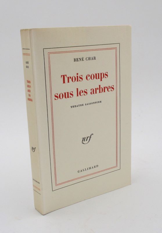 Couverture du livre Estimation du livre « trois coups sous les arbres. Théâtre saisonnier »