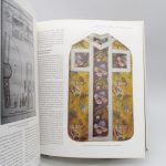 Couverture du livre Estimation du livre « soieries en Sacristie. Fatses liturgiques XVIIe – XVIIIe siècles »