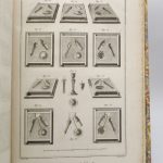 Couverture du livre Estimation du livre « le château de Gavray et la châtellenie de Gavray des origines à nos jours. Cartes de M. Brodbeck. »