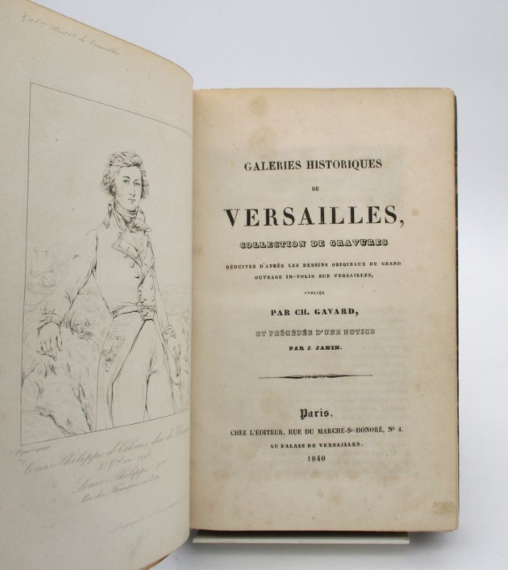 Couverture du livre Estimation du livre « galeries historiques de Versailles, collection de gravures réduites d’après les dessins originaux du grand ouvrage in-folio sur Versailles »