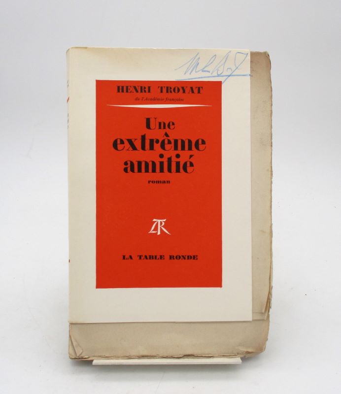 Couverture du livre Estimation du livre « une extrême amitié »