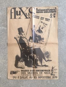 Estimation Beaux-Arts - Couverture du livre Estimation du livre « affiche Fluxus »