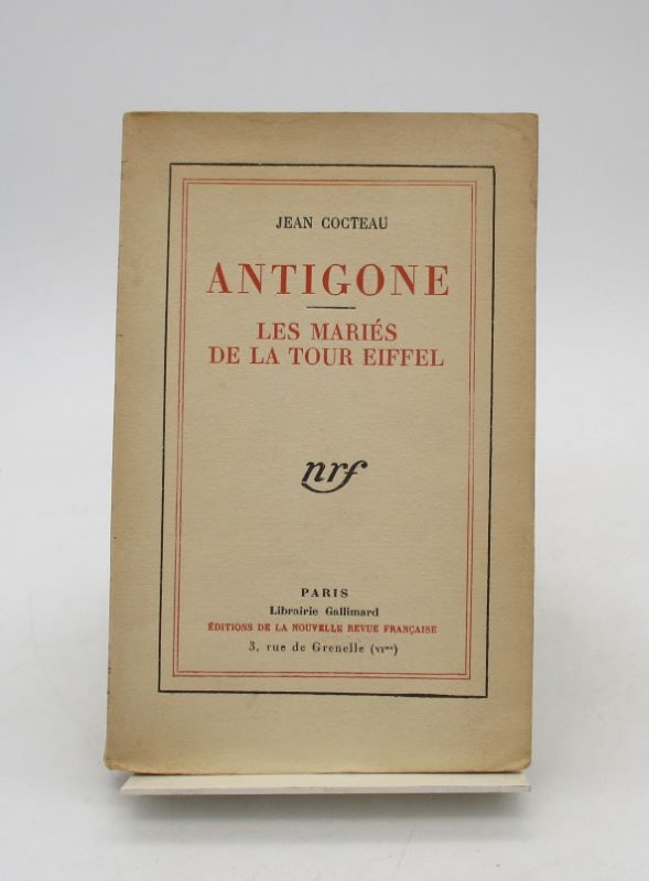 Couverture du livre Estimation du livre « antigone – Les Mariés de la Tour Eiffel »