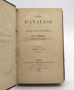 Estimation Sciences et médecine - Couverture du livre Estimation du livre « cours d’analyse de l’École polytechnique »