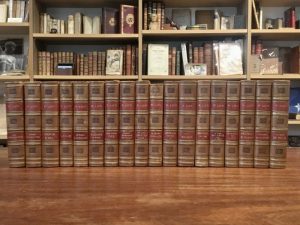 Estimation Voyages-Atlas - Couverture du livre Estimation du livre « ensemble de 18 volumes en grand papier »