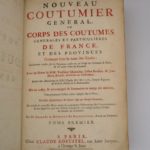 Couverture du livre Estimation du livre « nouveau coutumier général ou Corps des coutumes générales et particulières de France, et des provinces connus sous le nom des Gaules »