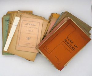 Estimation Voyages-Atlas - Couverture du livre Estimation du livre « 33 plaquettes et revues en occitan, la plupart en éditions originales »