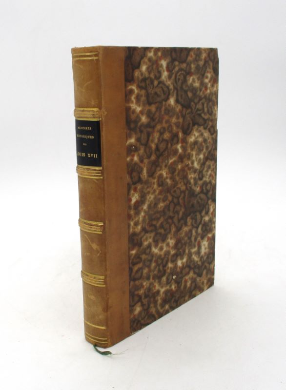 Couverture du livre Estimation du livre « mémoires historiques sur Louis XVII »
