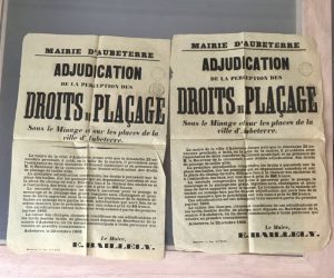 Estimation Histoire - Couverture du livre Estimation du livre « 2 affiches pour l’adjudication de la perception des droits de plaçage sous le minage et sur les places de la ville d’Aubeterre »