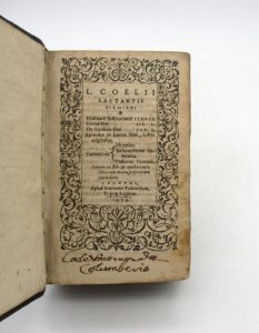 Estimation Livre ancien - Couverture du livre Estimation du livre « l. Coelii Lactantii Firmiani,:Diuinarum institutionum libri VII. De ira Dei liber I. De opificio Dei liber I. Epitome in libros suos, liber acephalos. Carmen de Phoenice. Resurrectione Dominica. Passione Domini »