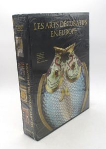 Estimation Beaux-Arts - Couverture du livre Estimation du livre « les Arts décoratifs en Europe »