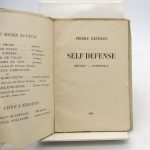 Couverture du livre Estimation du livre « self Defense : Critique – Esthétique »