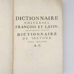 Couverture du livre Estimation du livre « dictionnaire universel françois et latin [suivi de :] Dictionarium universale latino-gallicum »
