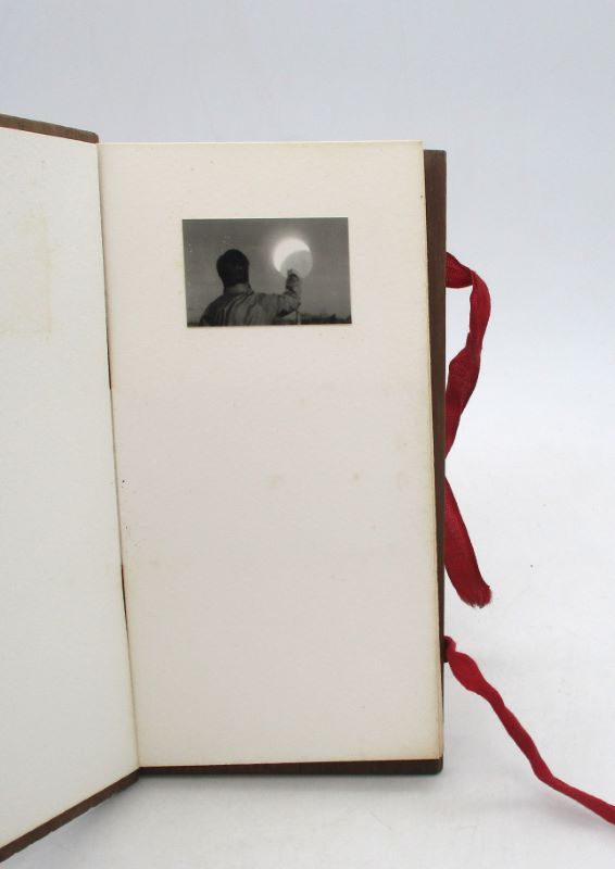 Couverture du livre Estimation du livre « [Livre de photographie] »