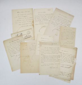 Estimation Lettre autographes - Couverture du livre Estimation du livre « 13 lettres et notes autographes signées »