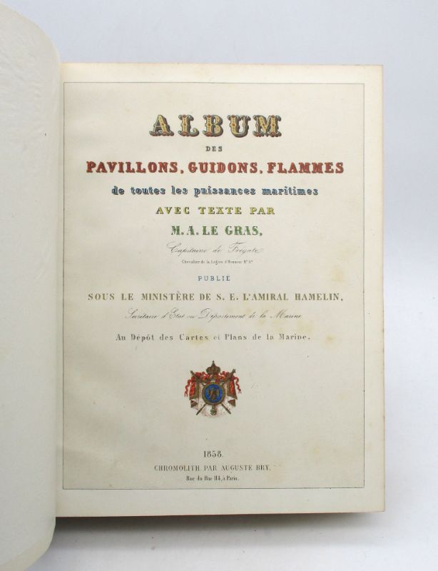 Couverture du livre Estimation du livre &laquo;&nbsp;album des pavillons, guidons, flammes de toutes les puissances maritimes&nbsp;&raquo;