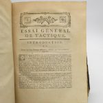 Couverture du livre Estimation du livre « essai général de tactique, précédé d’un discours sur l’état actuel de la politique et de la science militaire en Europe ; avec le plan d’un ouvrage, intitulé la France politique et militaire. Nouvelle édition revue et corrigée par l’auteur. 2 tomes. »
