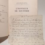 Couverture du livre Estimation du livre « l’honneur de souffrir. Joint : Poèmes manuscrit. »