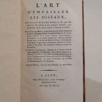 Couverture du livre Estimation du livre « l’art d’empailler les oiseaux, contenant des principes nouveaux et sûrs pour leur conserver leurs formes et leurs attitudes naturelles, avec la méthode de les classer d’après le système de Linné. Par les citoyens Hénnon et Mouton-Fontenille. Seconde édition, ornée de cinq planches en taille douce. »