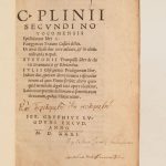 Couverture du livre Estimation du livre « c. Plinii Secundi novocomensis. Epistolarum libri X. Panegyricus Traiano Caesari dictus. De Uiris illustribus in re militari, & in administranda Repub. Suetonii Tranquilli liver de laris grammaticis & rhtoribus. Iulii Obsequantis prodigiorum liber. Indices duo […]. Latina interpretatio dictionum […]. »