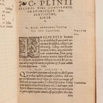 Couverture du livre Estimation du livre « c. Plinii Secundi novocomensis. Epistolarum libri X. Panegyricus Traiano Caesari dictus. De Uiris illustribus in re militari, & in administranda Repub. Suetonii Tranquilli liver de laris grammaticis & rhtoribus. Iulii Obsequantis prodigiorum liber. Indices duo […]. Latina interpretatio dictionum […]. »