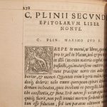 Couverture du livre Estimation du livre « c. Plinii Secundi novocomensis. Epistolarum libri X. Panegyricus Traiano Caesari dictus. De Uiris illustribus in re militari, & in administranda Repub. Suetonii Tranquilli liver de laris grammaticis & rhtoribus. Iulii Obsequantis prodigiorum liber. Indices duo […]. Latina interpretatio dictionum […]. »