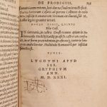Couverture du livre Estimation du livre « c. Plinii Secundi novocomensis. Epistolarum libri X. Panegyricus Traiano Caesari dictus. De Uiris illustribus in re militari, & in administranda Repub. Suetonii Tranquilli liver de laris grammaticis & rhtoribus. Iulii Obsequantis prodigiorum liber. Indices duo […]. Latina interpretatio dictionum […]. »