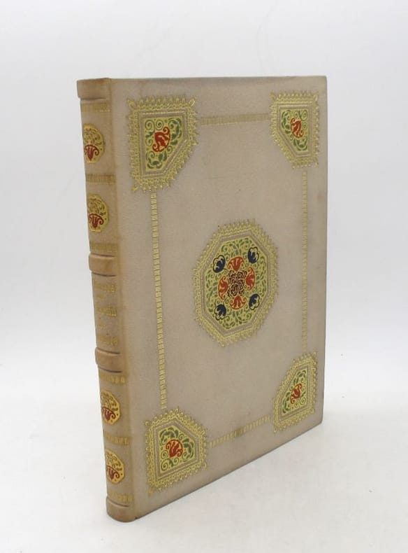 Différents types de reliures anciennes de bibliophilie